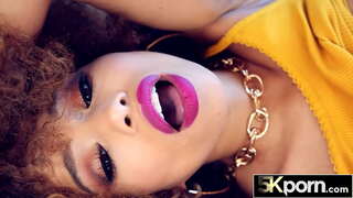 Ħmar Iswed Mara jaqbeż minn fuq dwar l-Vit