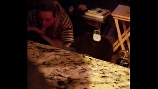 Големи Цици Дебеличка Свирка Гълтането На Спермата Е Скрита Камера